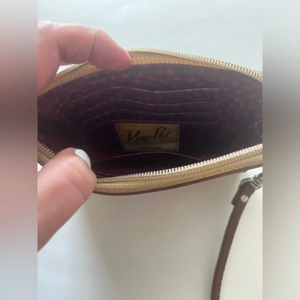 Fossil Key-Per Wristlet